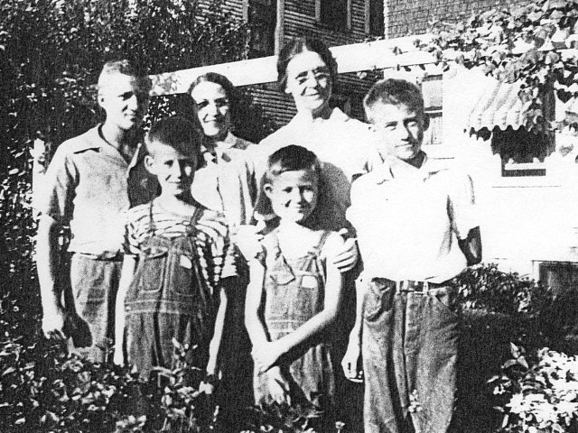 The Vogl family, Milwaukee, Wisconsin, 1940