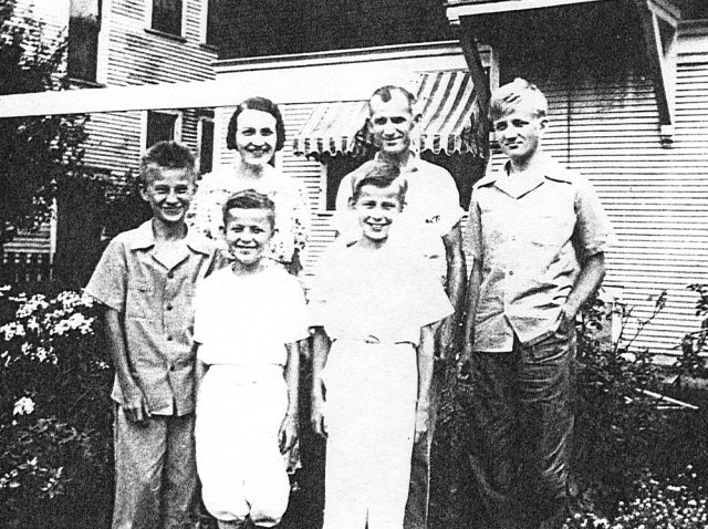 The Vogl family, Milwaukee, Wisconsin, 1942